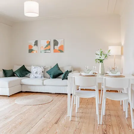 H11 Maison Belvedere - Vista Apartment *